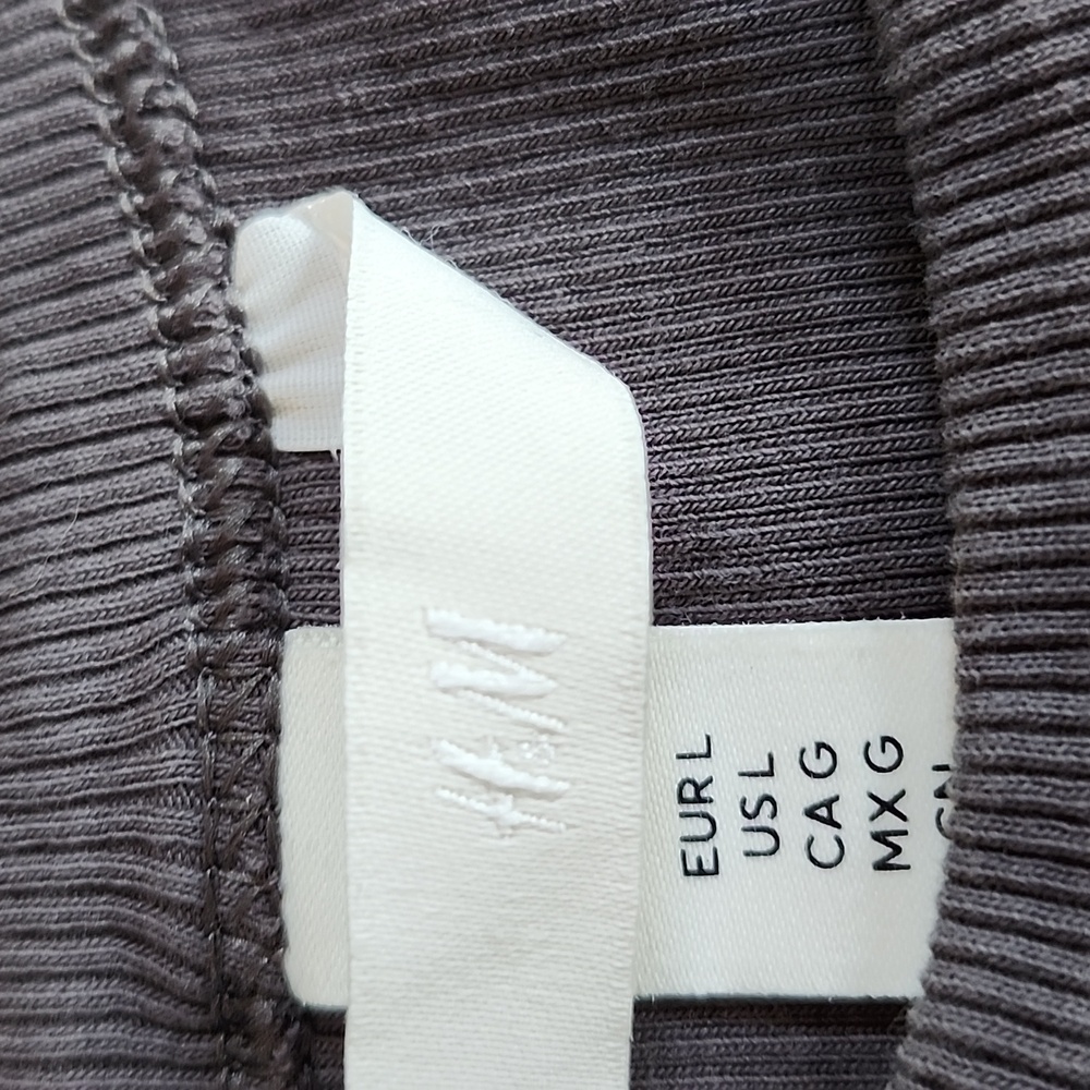 H&M Racer Bavk Ribbed Tee - Picture 3 of 4